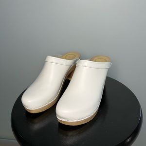 No. 6 “Old School Clog on High Heel”